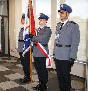 uczestnicy obchodów Święta Policji