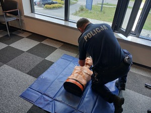 policjanci w trakcie konkursu